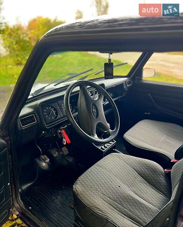 Седан ВАЗ / Lada 2107 2004 в Знаменке фото 5 Седан ВАЗ / Lada 2107 2004 в Знаменке