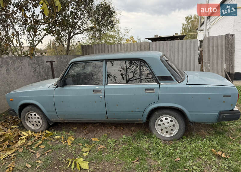 Седан ВАЗ / Lada 2107 2004 в Белой Церкви