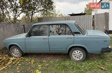 Седан ВАЗ 2107 2004 в 