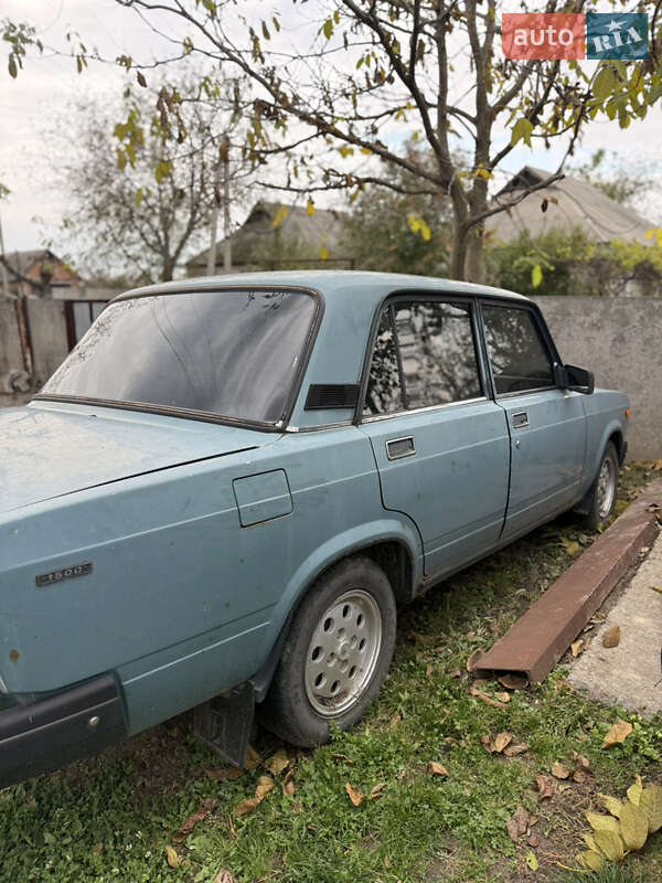 Седан ВАЗ / Lada 2107 2004 в Белой Церкви