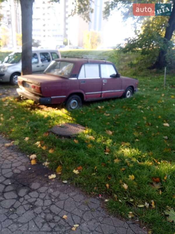 Седан ВАЗ / Lada 2107 2004 в Борисполе
