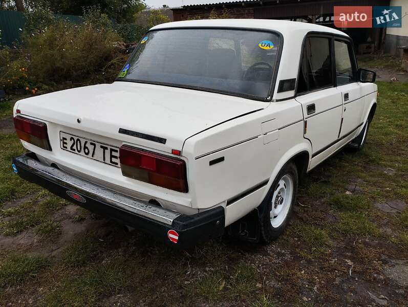 Седан ВАЗ / Lada 2107 1989 в Теребовле