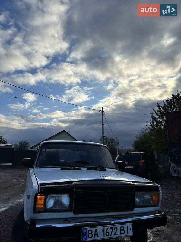 Седан ВАЗ / Lada 2107 1997 в Новоукраинке