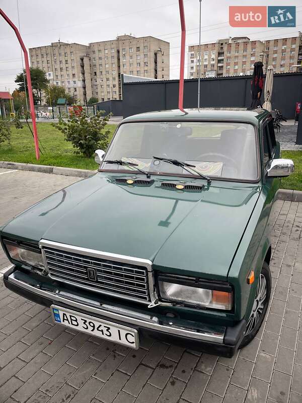 Седан ВАЗ / Lada 2107 1998 в Вінниці