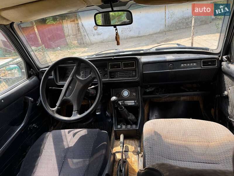 Седан ВАЗ / Lada 2107 1995 в Белгороде-Днестровском