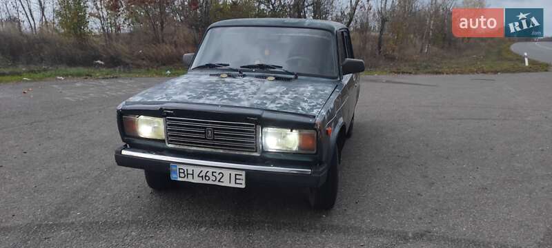 Седан ВАЗ / Lada 2107 1987 в Балте
