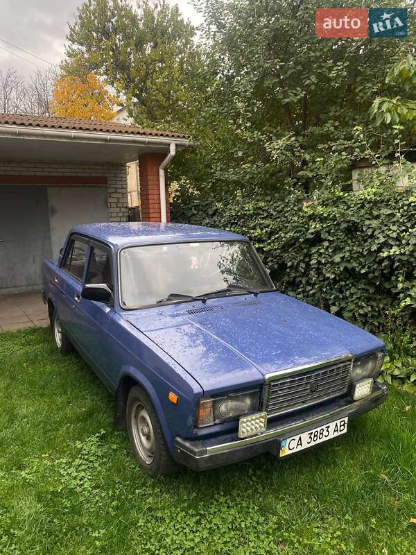 Седан ВАЗ / Lada 2107 2005 в Черкасах фото Седан ВАЗ / Lada 2107 2005 в Черкасах