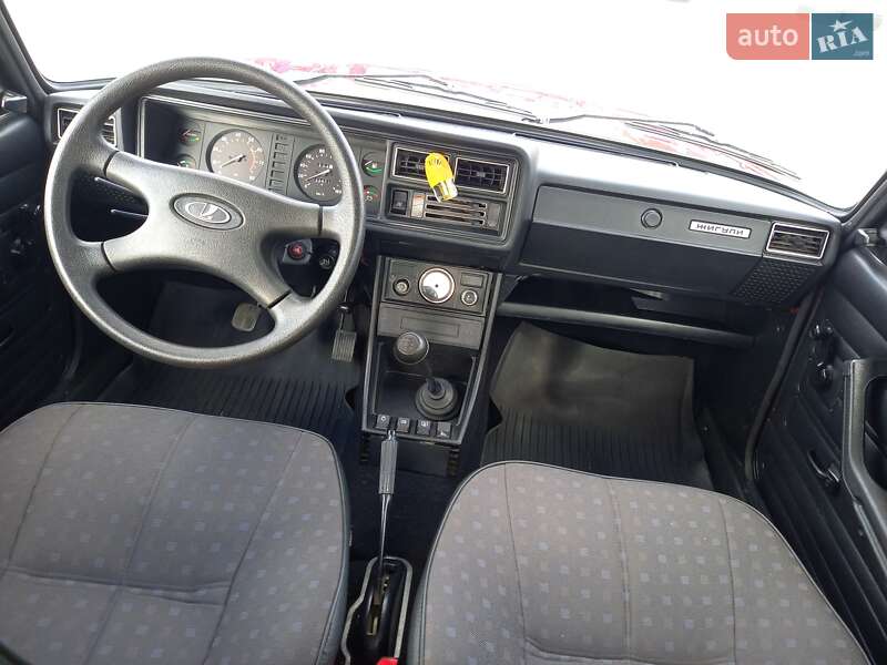 Седан ВАЗ / Lada 2107 2003 в Черкассах фото 24 Седан ВАЗ / Lada 2107 2003 в Черкассах