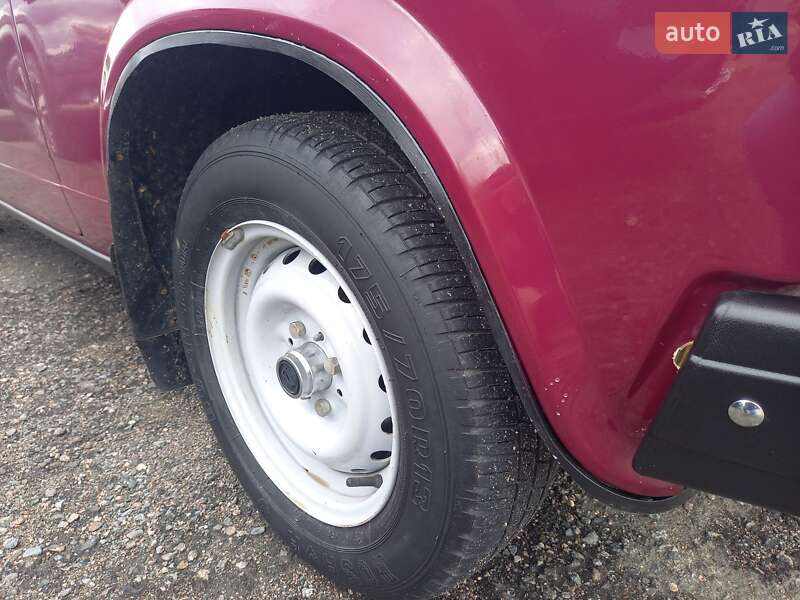 Седан ВАЗ / Lada 2107 2003 в Черкассах фото 12 Седан ВАЗ / Lada 2107 2003 в Черкассах