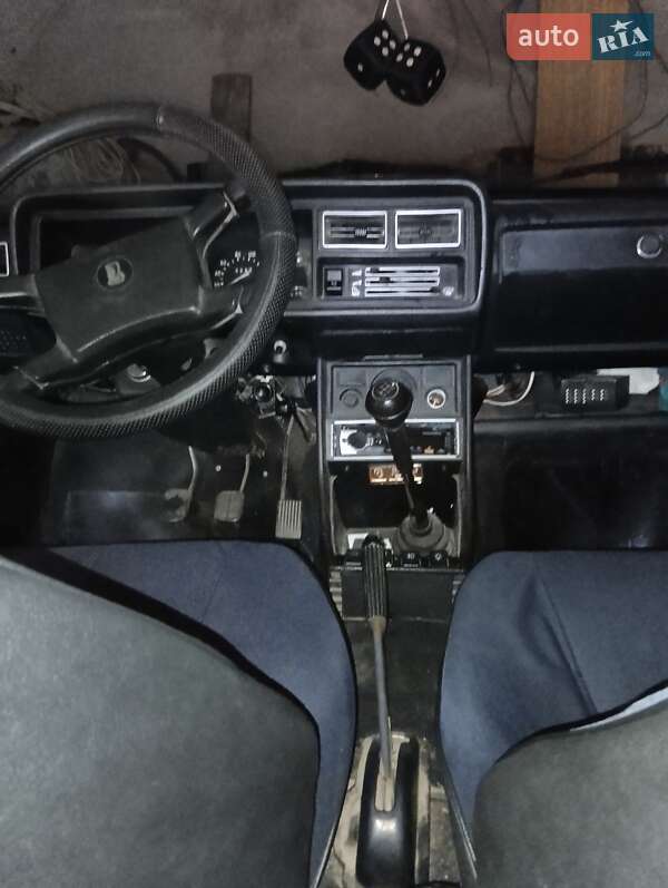 Седан ВАЗ / Lada 2107 1995 в Очакове