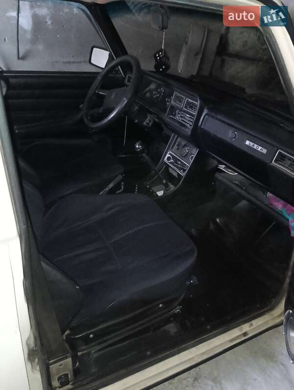 Седан ВАЗ / Lada 2107 1995 в Очакове