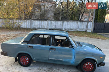 Седан ВАЗ 2107 2003 в  фото 9 Седан ВАЗ 2107 2003 в