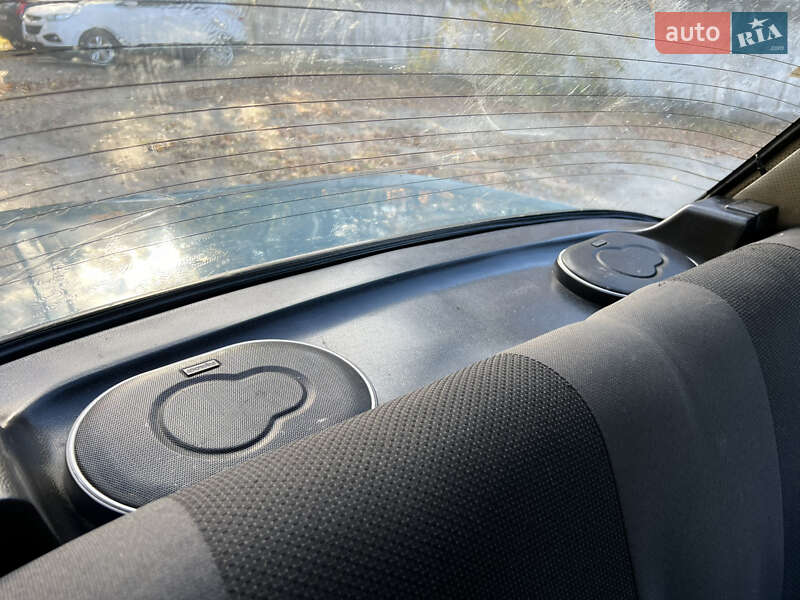 Седан ВАЗ / Lada 2107 2003 в Житомире фото 28 Седан ВАЗ / Lada 2107 2003 в Житомире