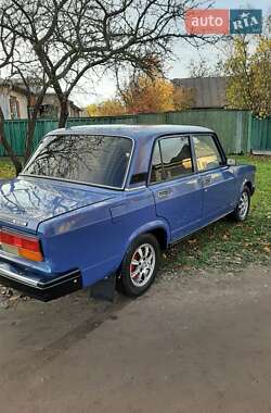 Седан ВАЗ 2107 2005 в Ніжині