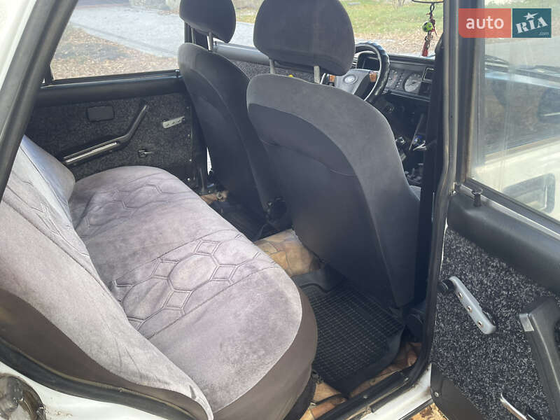 Седан ВАЗ / Lada 2107 1989 в Виннице фото 9 Седан ВАЗ / Lada 2107 1989 в Виннице