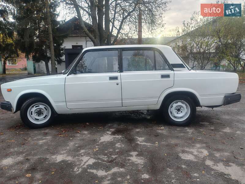 Седан ВАЗ / Lada 2107 2007 в Радомишлі фото 8 Седан ВАЗ / Lada 2107 2007 в Радомишлі