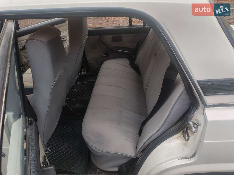 Седан ВАЗ / Lada 2107 2007 в Радомишлі фото 16 Седан ВАЗ / Lada 2107 2007 в Радомишлі