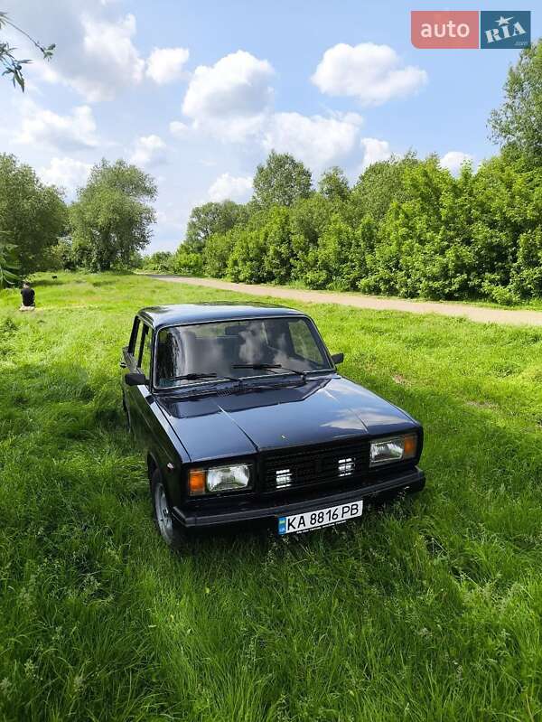 Седан ВАЗ / Lada 2107 2004 в Киеве фото 8 Седан ВАЗ / Lada 2107 2004 в Киеве