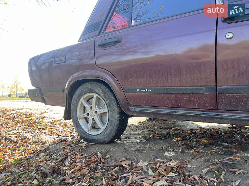 Седан ВАЗ / Lada 2107 2007 в Гайсине