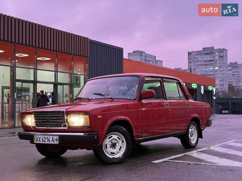 ВАЗ / Lada 2107 1990 ВАЗ / Lada 2107 1990