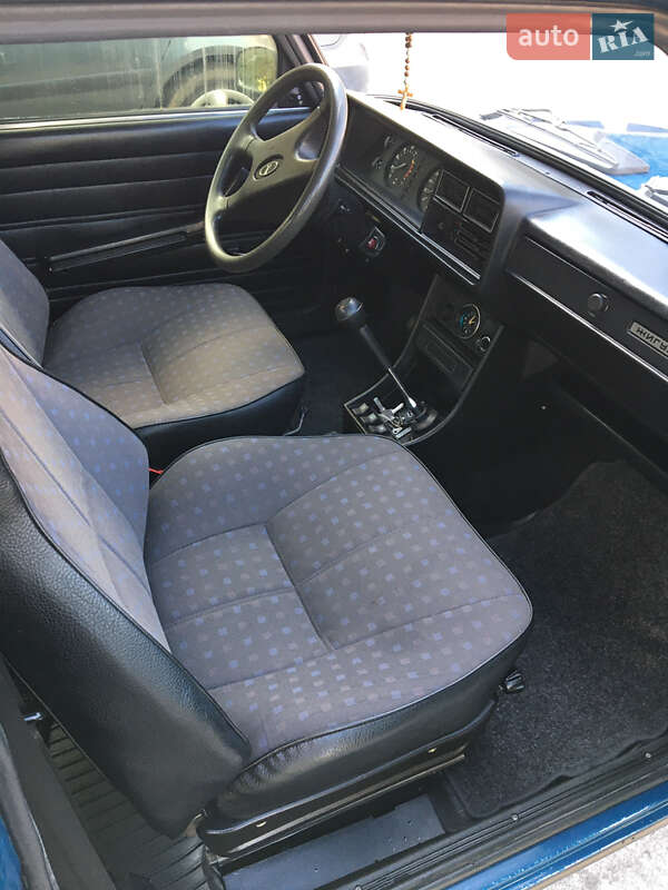 Седан ВАЗ / Lada 2107 2004 в Заліщиках фото 9 Седан ВАЗ / Lada 2107 2004 в Заліщиках