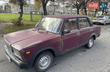Седан ВАЗ 2107 1986 в Львове