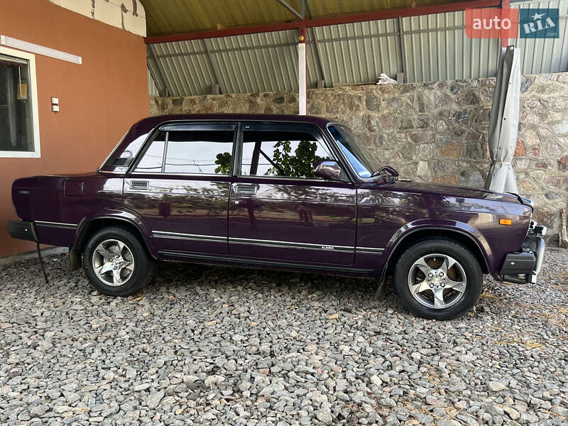 Седан ВАЗ / Lada 2107 2005 в Первомайську фото Седан ВАЗ / Lada 2107 2005 в Первомайську