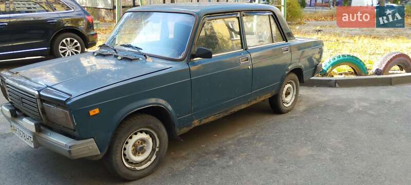 Седан ВАЗ / Lada 2107 1998 в Дніпрі