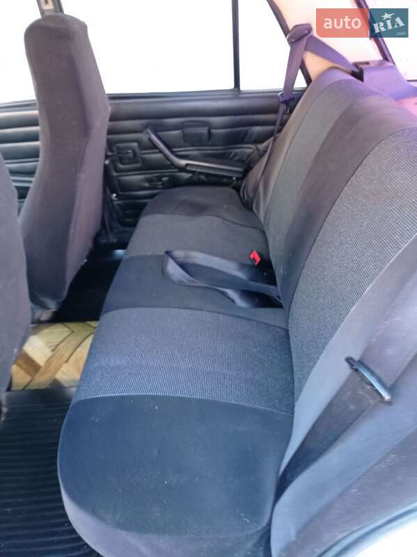 Седан ВАЗ / Lada 2107 2002 в Харькове