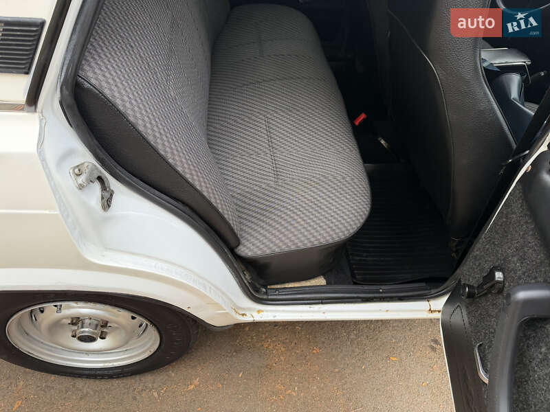 Седан ВАЗ / Lada 2107 2008 в Одессе фото 19 Седан ВАЗ / Lada 2107 2008 в Одессе