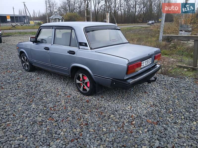 Седан ВАЗ / Lada 2107 2007 в Хотині