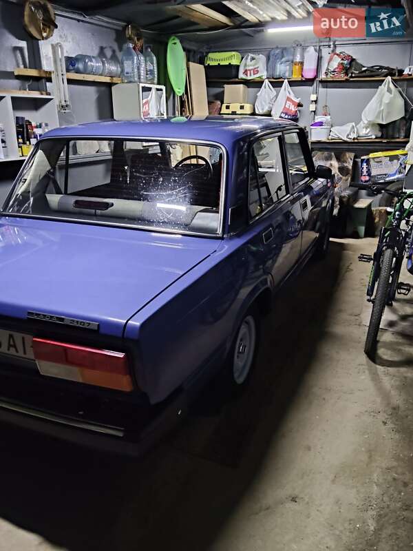 Седан ВАЗ / Lada 2107 2005 в Харкові