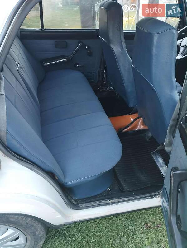 Седан ВАЗ / Lada 2107 1989 в Теребовле