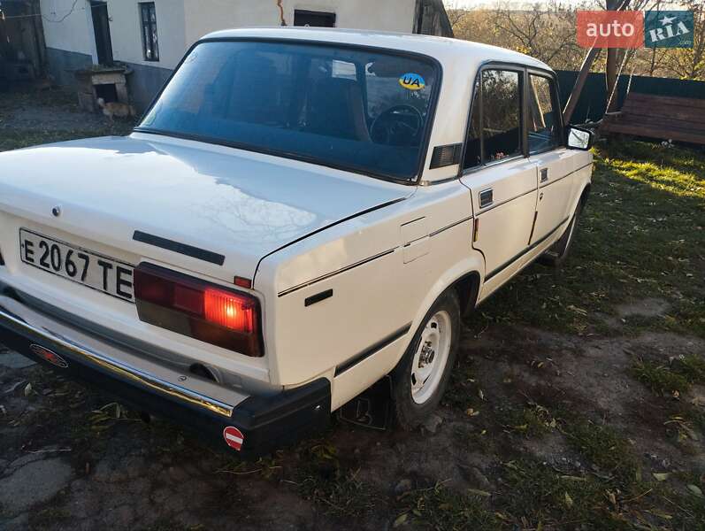 Седан ВАЗ / Lada 2107 1989 в Теребовле