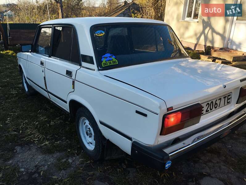 Седан ВАЗ / Lada 2107 1989 в Теребовле