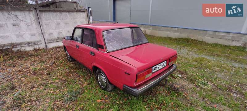 Седан ВАЗ / Lada 2107 1999 в Звягеле