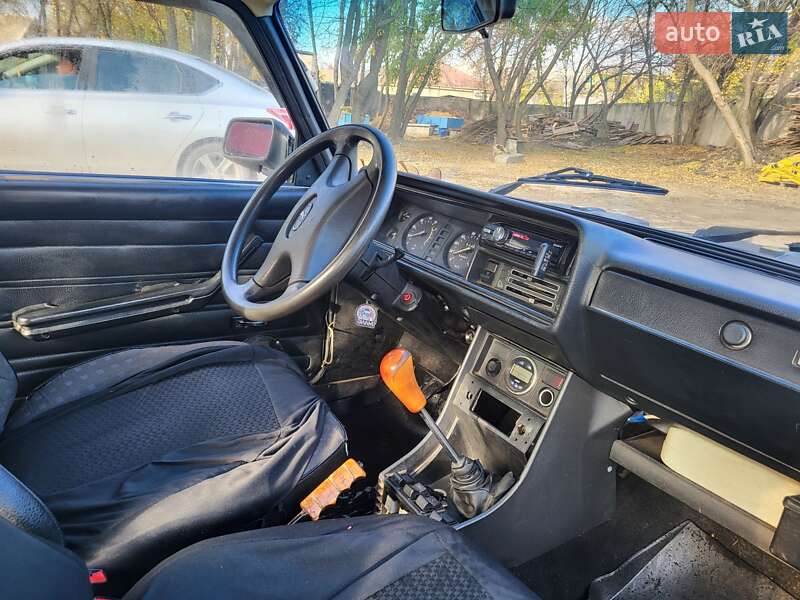 Седан ВАЗ / Lada 2107 2003 в Тернівці