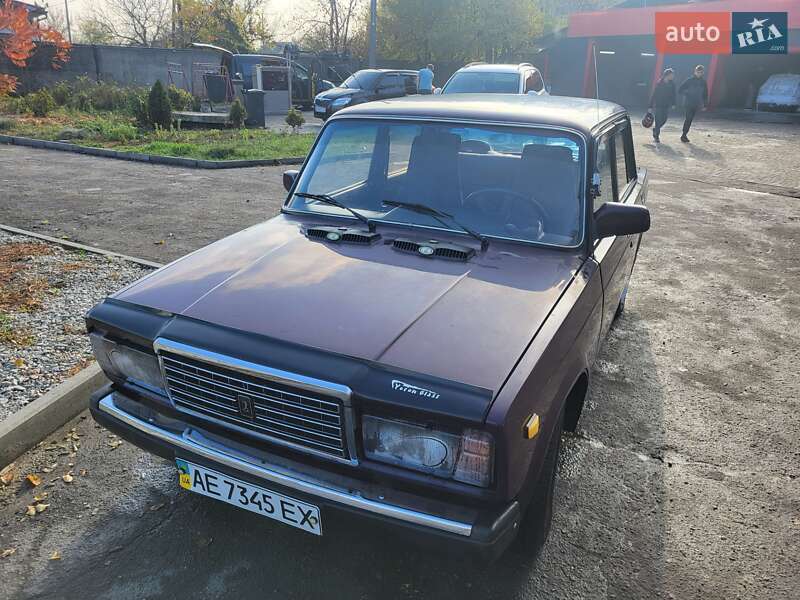 Седан ВАЗ / Lada 2107 2003 в Тернівці