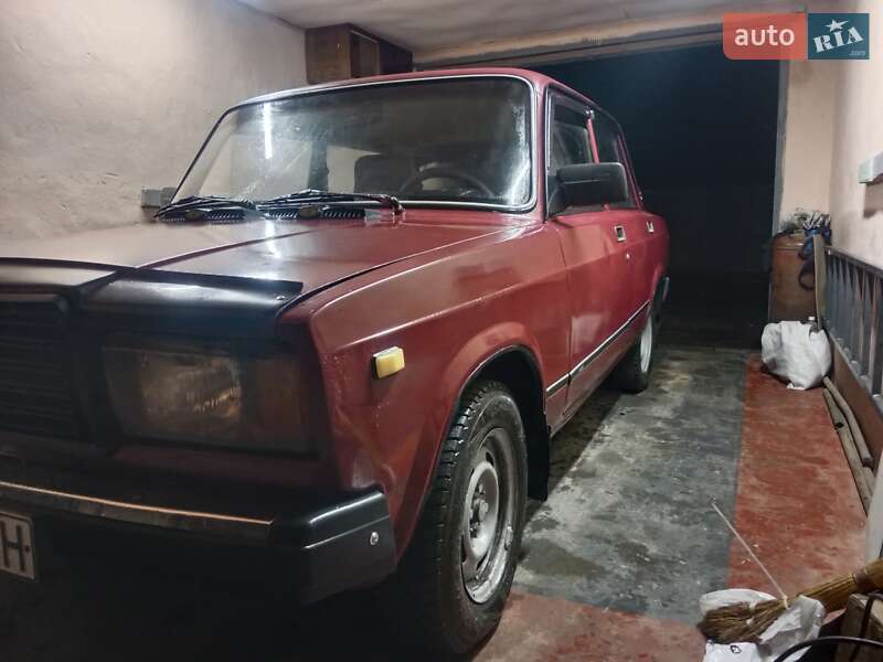 Седан ВАЗ / Lada 2107 2003 в Ромнах фото 6 Седан ВАЗ / Lada 2107 2003 в Ромнах