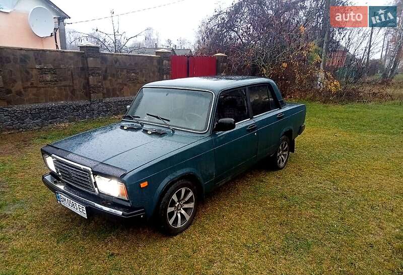 Седан ВАЗ / Lada 2107 2001 в Охтирці