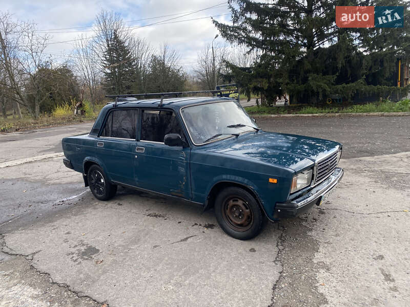 Седан ВАЗ / Lada 2107 2002 в Кривому Розі фото 4 Седан ВАЗ / Lada 2107 2002 в Кривому Розі