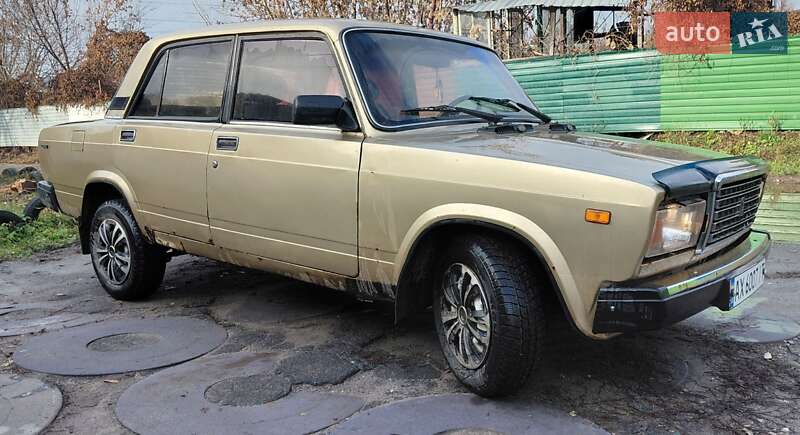 Седан ВАЗ / Lada 2107 1987 в Харькове фото 2 Седан ВАЗ / Lada 2107 1987 в Харькове