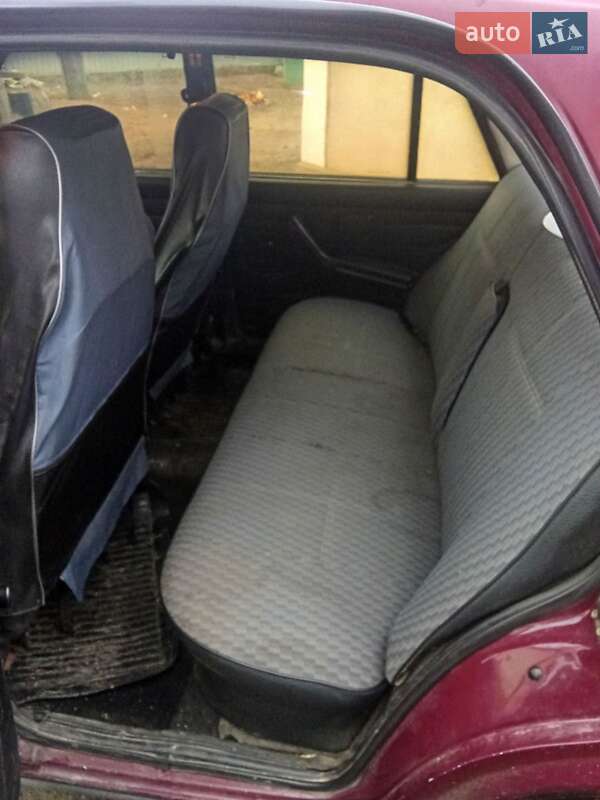 Седан ВАЗ / Lada 2107 2004 в Джулинке фото 6 Седан ВАЗ / Lada 2107 2004 в Джулинке