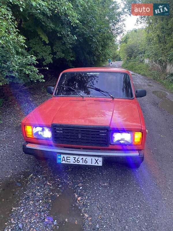 Седан ВАЗ / Lada 2107 1992 в Новомосковске фото 3 Седан ВАЗ / Lada 2107 1992 в Новомосковске