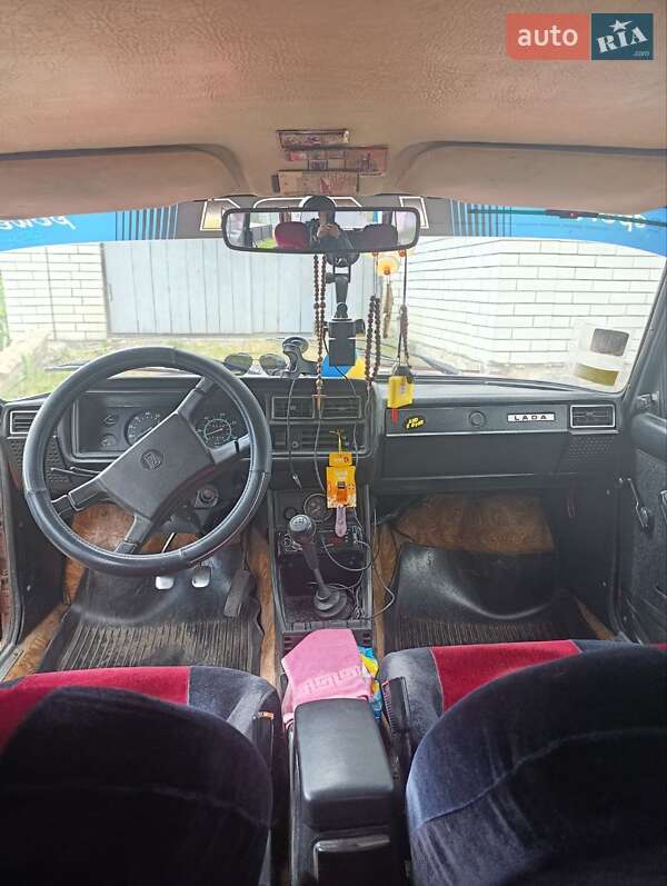 Седан ВАЗ / Lada 2107 1987 в Звягеле