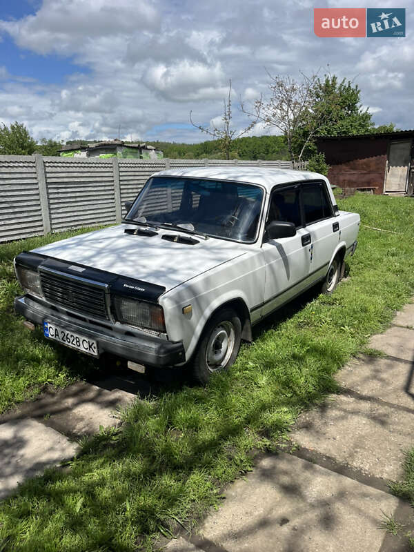 Седан ВАЗ / Lada 2107 1990 в Городище фото 4 Седан ВАЗ / Lada 2107 1990 в Городище