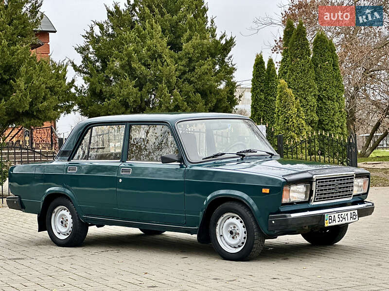 Седан ВАЗ / Lada 2107 2006 в Кропивницком