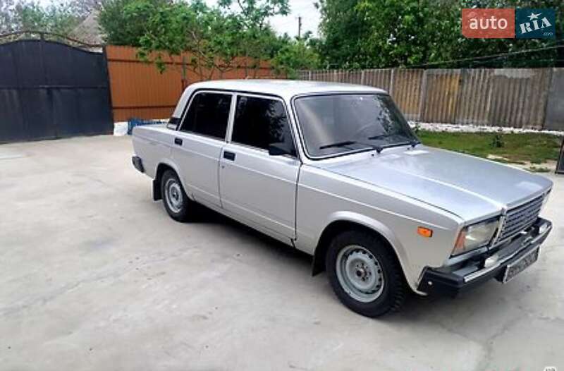 Седан ВАЗ / Lada 2107 2010 в Конотопе фото 4 Седан ВАЗ / Lada 2107 2010 в Конотопе