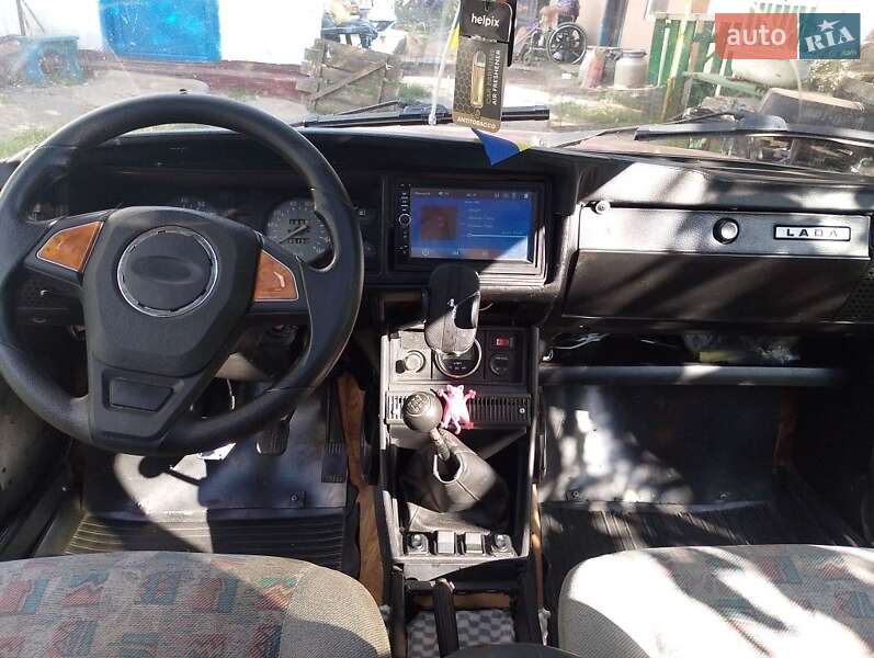Седан ВАЗ / Lada 2107 1983 в Золотоноше фото 4 Седан ВАЗ / Lada 2107 1983 в Золотоноше