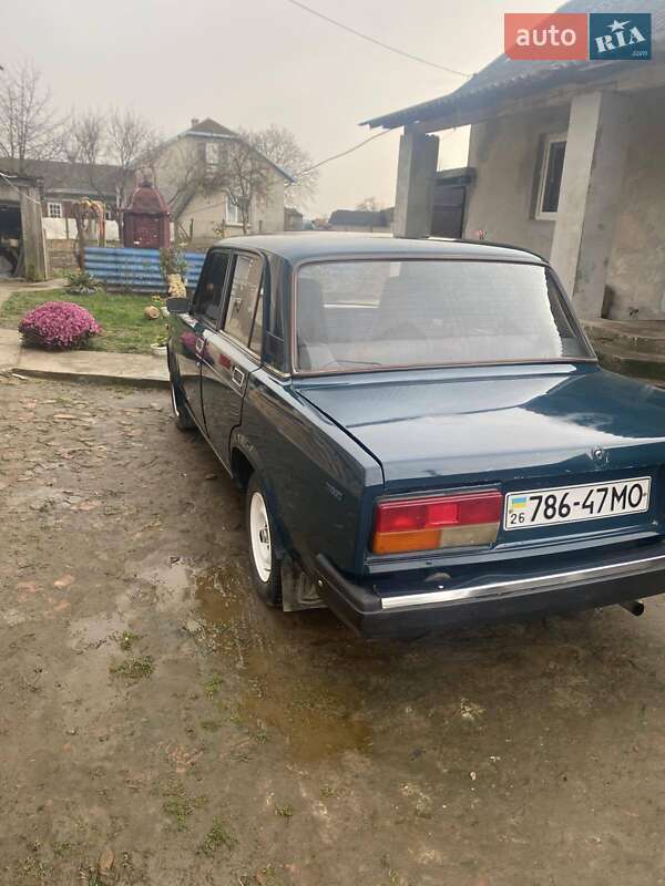 Седан ВАЗ / Lada 2107 2002 в Борщеве